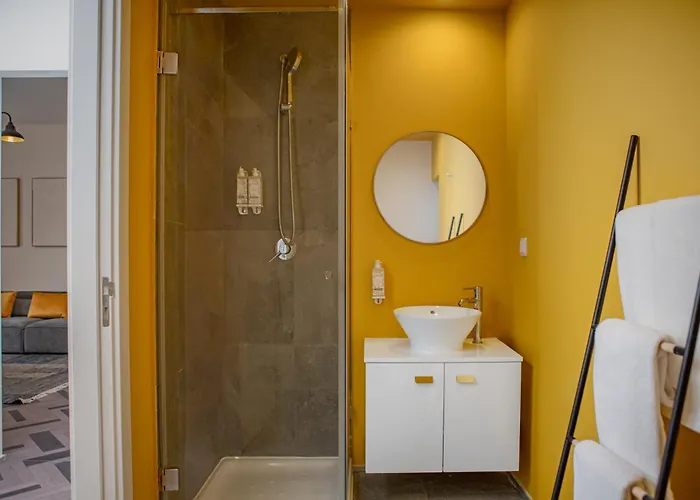 Hotel Gloria By Succeed 3*